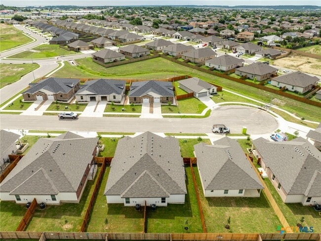 Building Photo - 5111 Rose Petal Ct