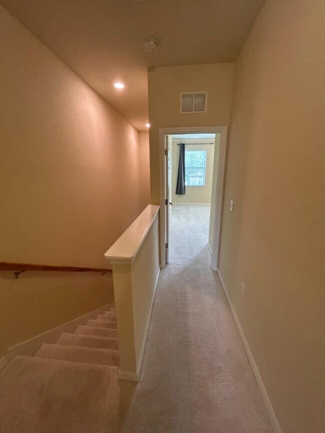 Building Photo - 7232 Ketch Pl