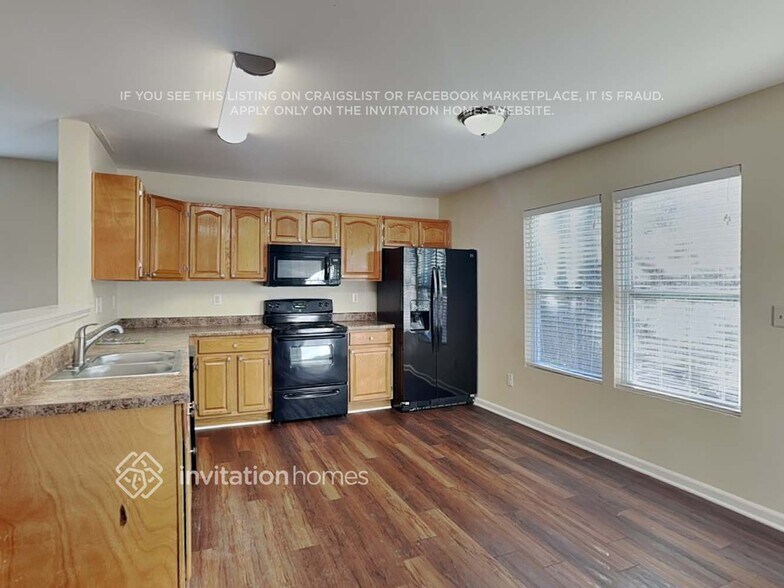 Building Photo - 233 Aershire Ct