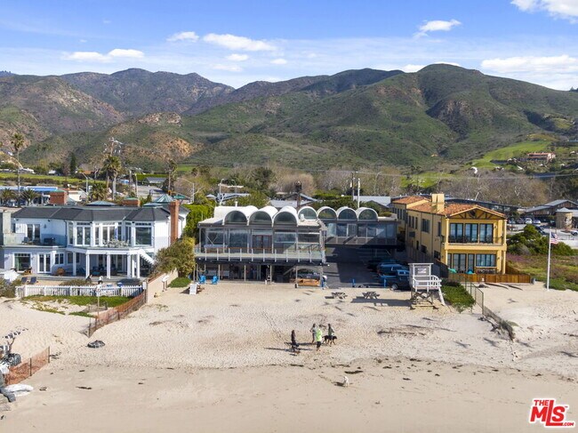 Building Photo - 6025 Paseo Cyn Dr