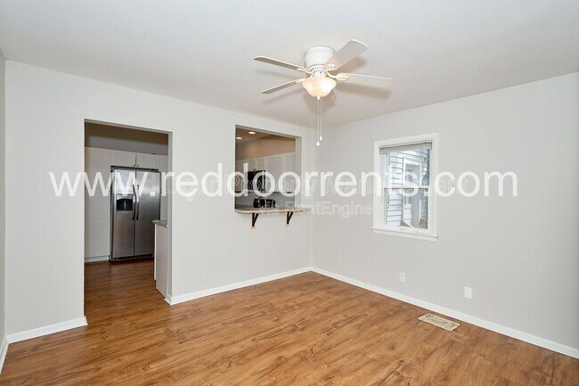Building Photo - 4704 N College Ave