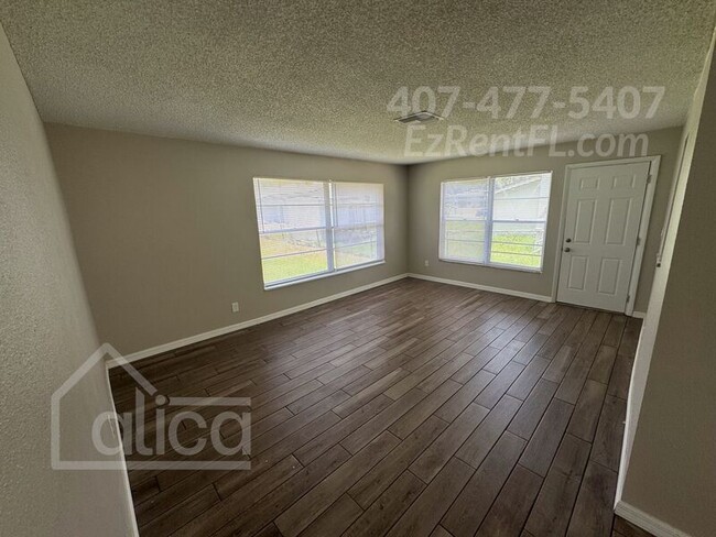 Building Photo - 4746 Cepeda St