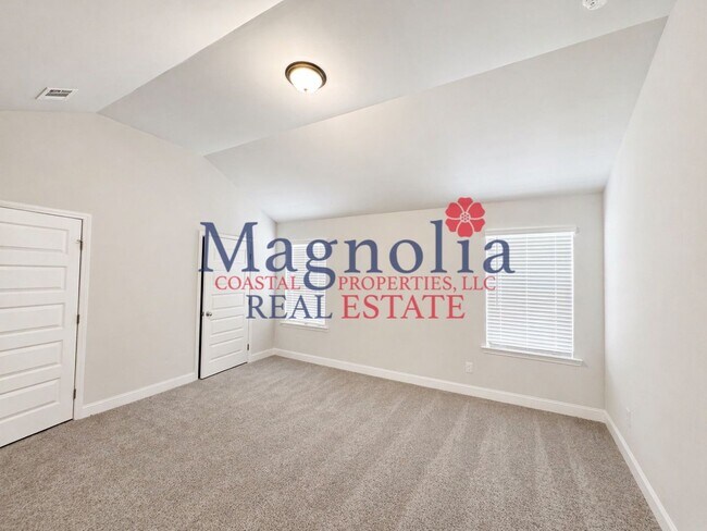 Building Photo - 3 Bedroom 2.5 Bathroom Townhome in Richmond Hill, GA