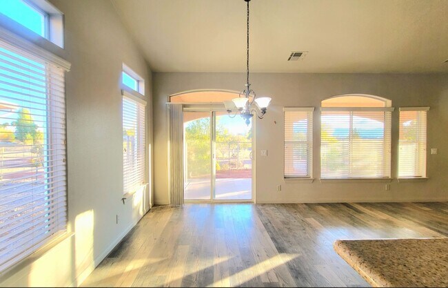 Building Photo - 1101 Bourbon St