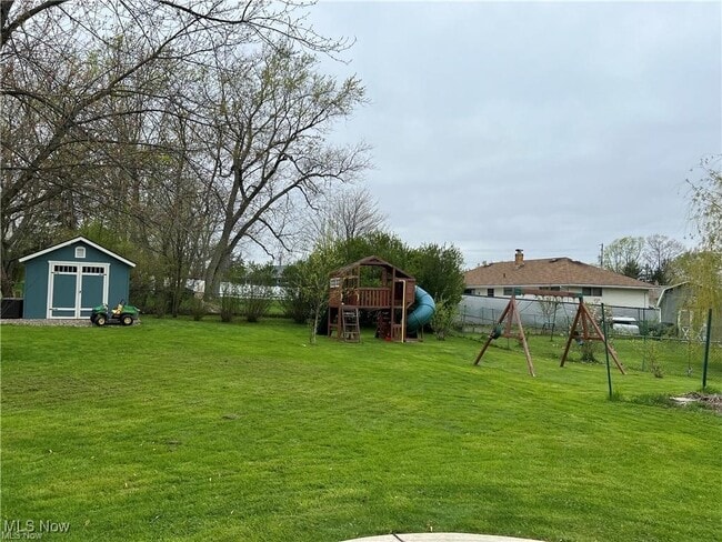 Building Photo - 7570 Hoertz Rd