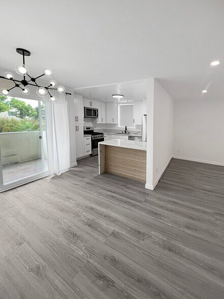 Building Photo - 1345 18th St