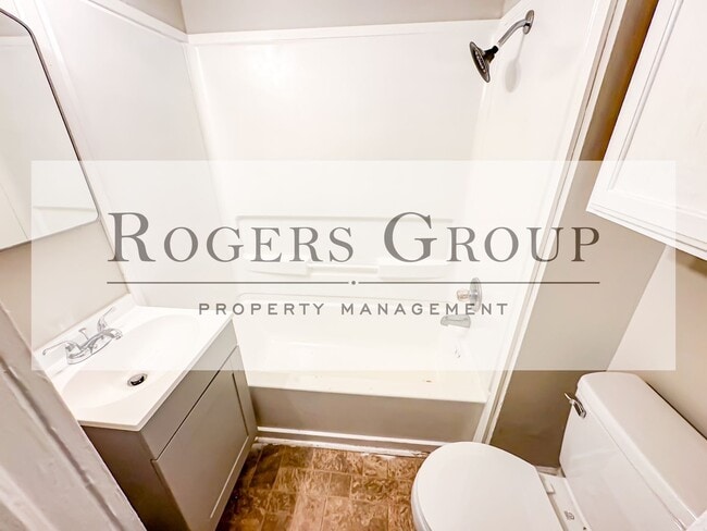 Building Photo - 1311 2nd St