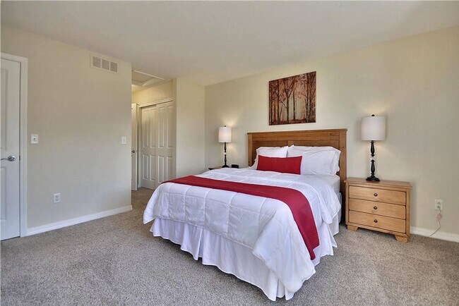 Building Photo - 23 Sage Creek Rd