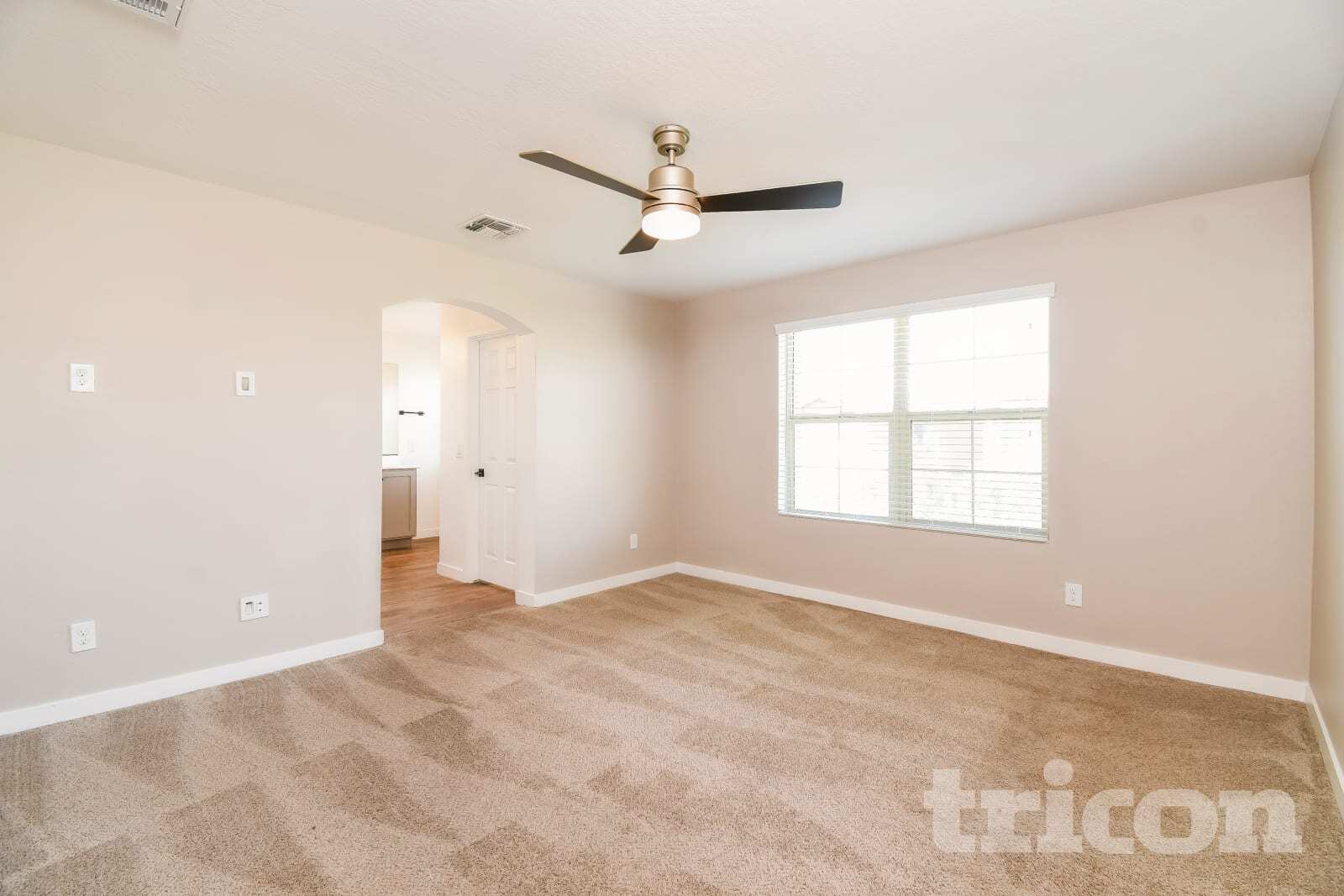 Building Photo - 9314 E Strobe Ave