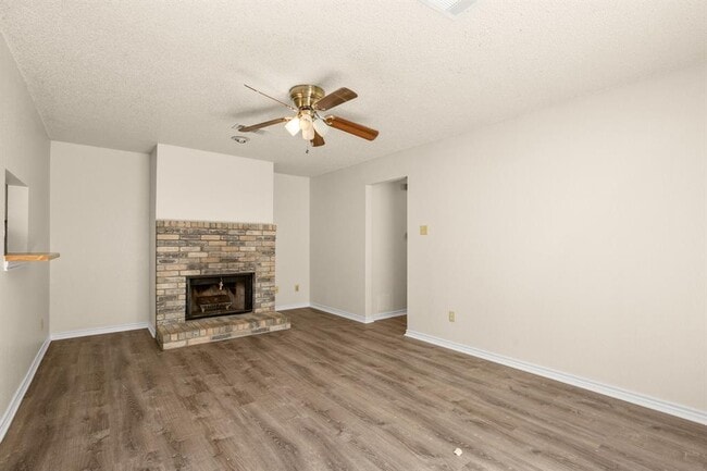 Building Photo - 13309 Saddlebrook Trail