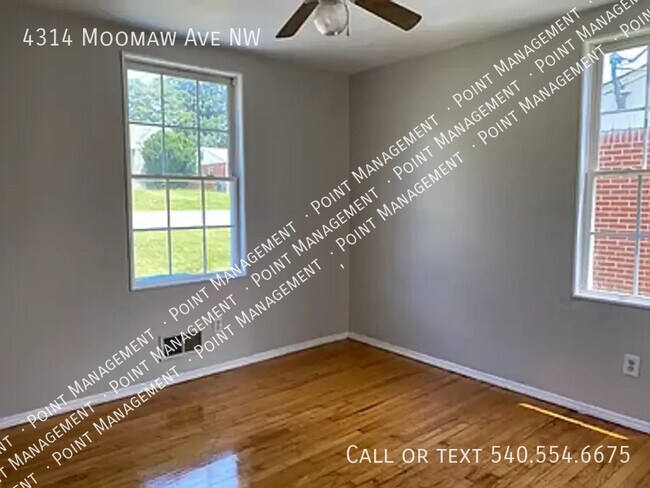 Building Photo - 4314 Moomaw Ave NW