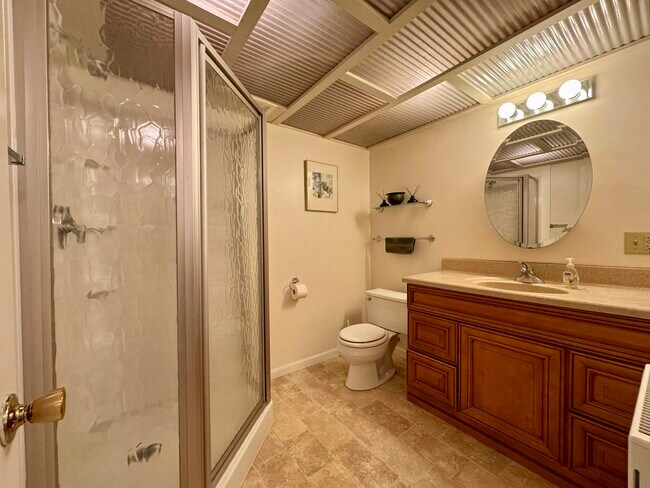 Building Photo - 5106 Card Ave