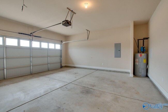 Building Photo - 407 E Mossyleaf Dr SW