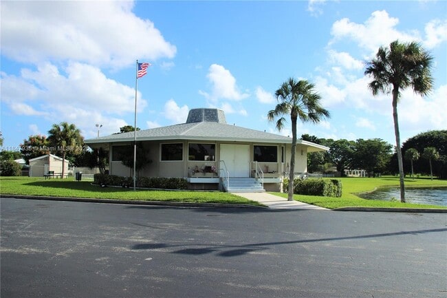 Building Photo - 7805 NW 67th Ave