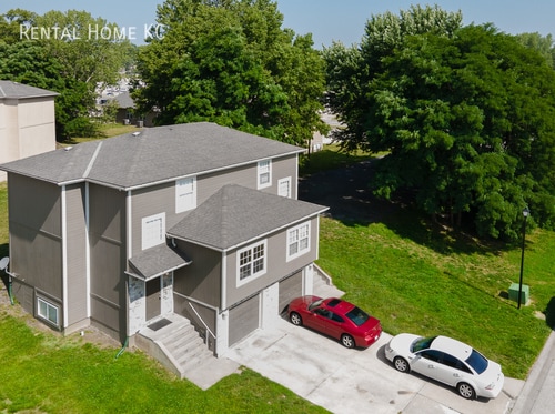 Building Photo - 1952 N 80th Ct