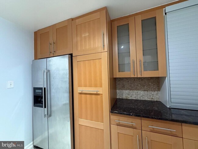 Building Photo - 12702 Veirs Mill Rd