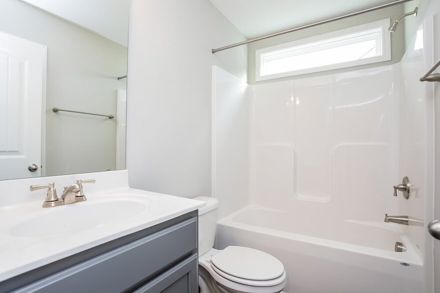 Building Photo - 395 Crawford Pkwy