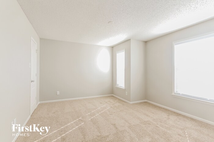 Building Photo - 8250 S Rising Sun Dr