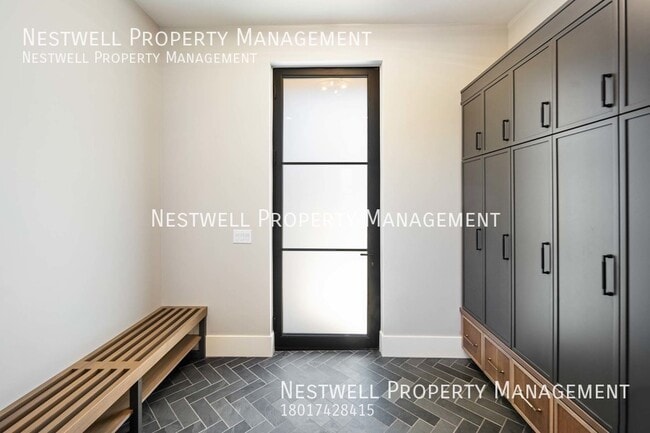 Building Photo - Brand New Luxury Home in Woodland Hills