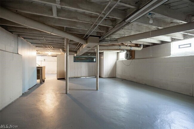 Building Photo - 15009 Miles Ave
