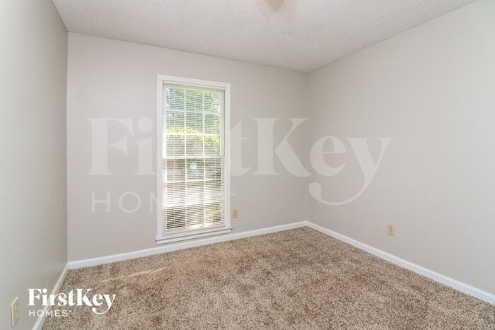 Building Photo - 83 Quail Run