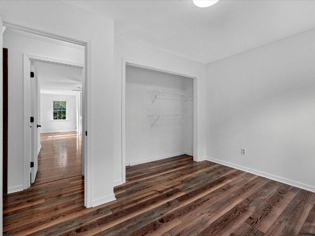 Building Photo - 3512 Castlebury Dr