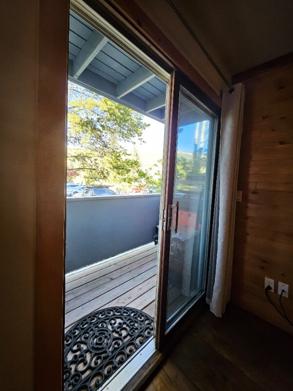 Building Photo - 1315 Sparta Plaza