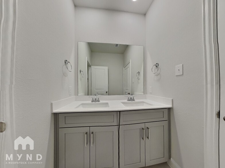 Building Photo - 508 Amalfi Wy