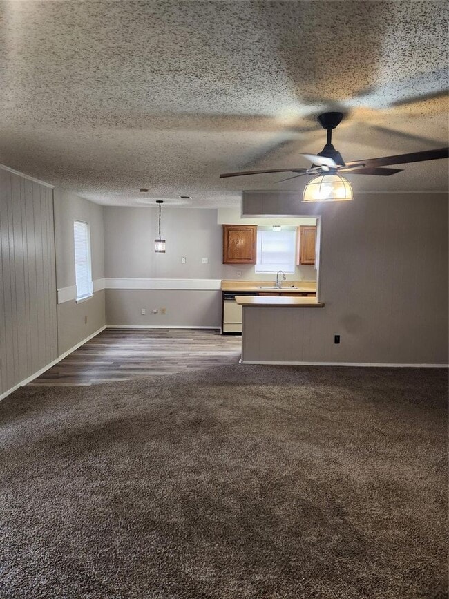Building Photo - 12419 Sparrow Ct
