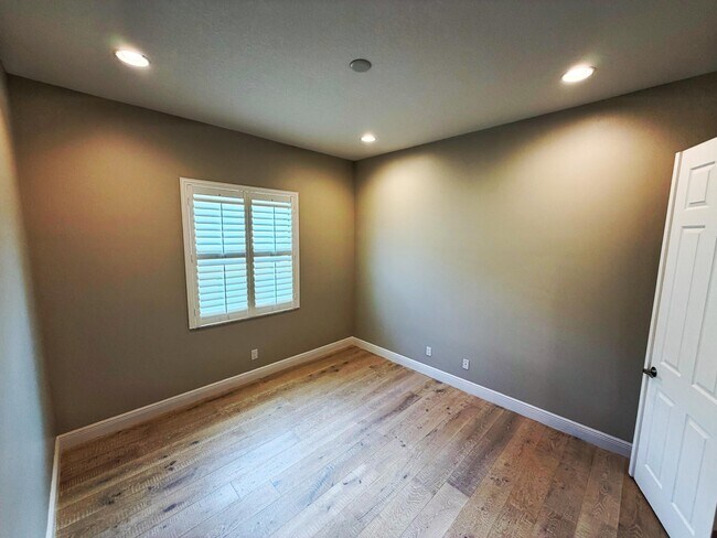 Building Photo - 10973 SW Visconti Way