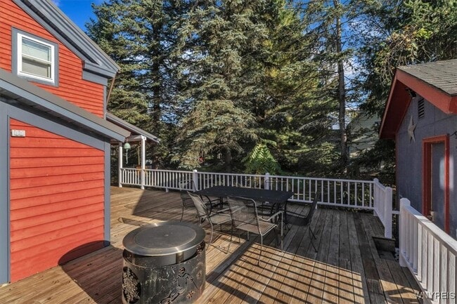 Building Photo - 29 Monroe St