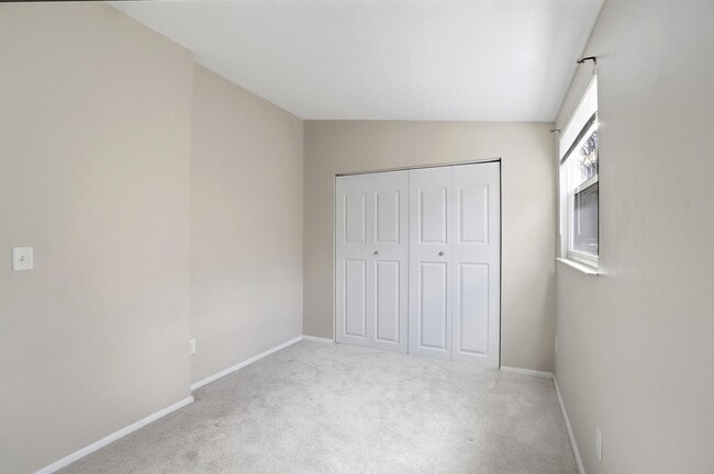 Building Photo - 315 Western Ave