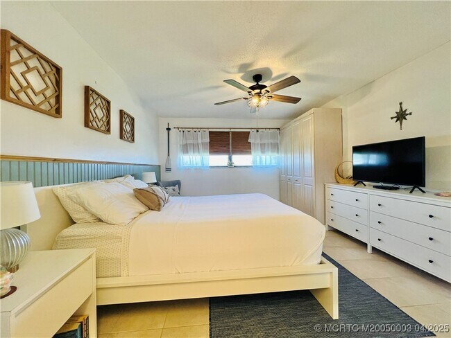 Building Photo - 2400 S Ocean Dr