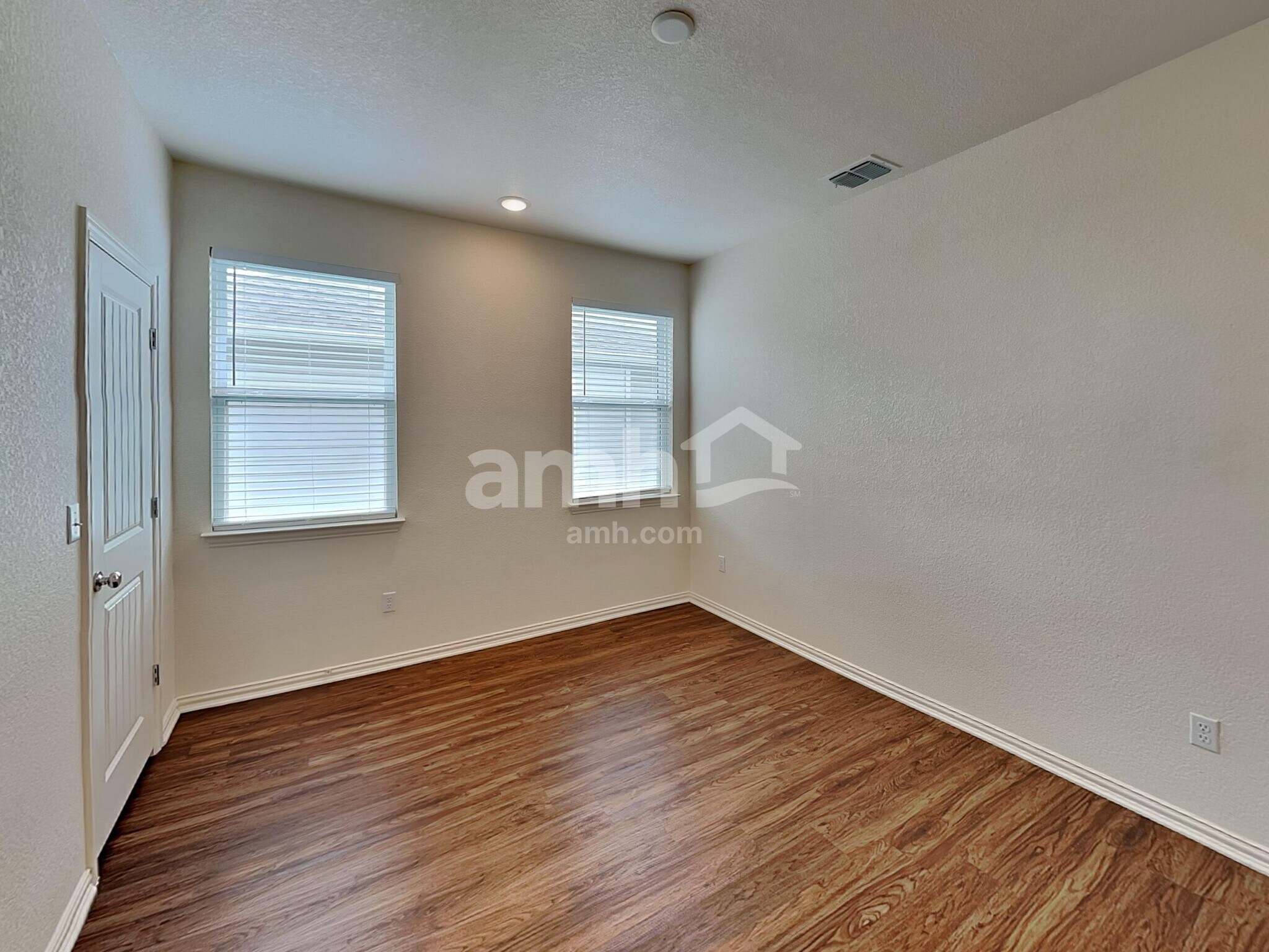 Building Photo - 2732 Geronimo Creek