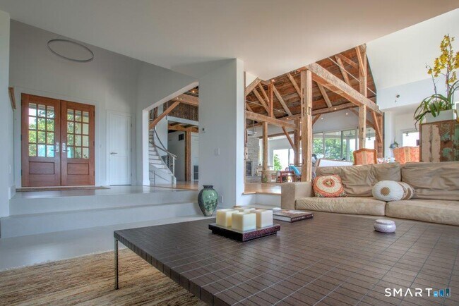 Building Photo - 187 Old Mt Tom Rd