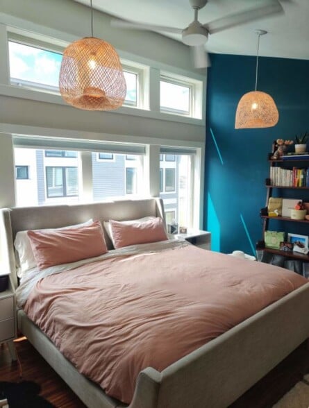 Building Photo - 635 Fairview Ave NE