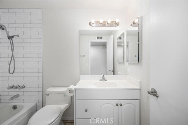 Building Photo - 4060 Orange