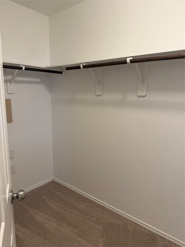 Building Photo - 15843 Grey Boulder Dr