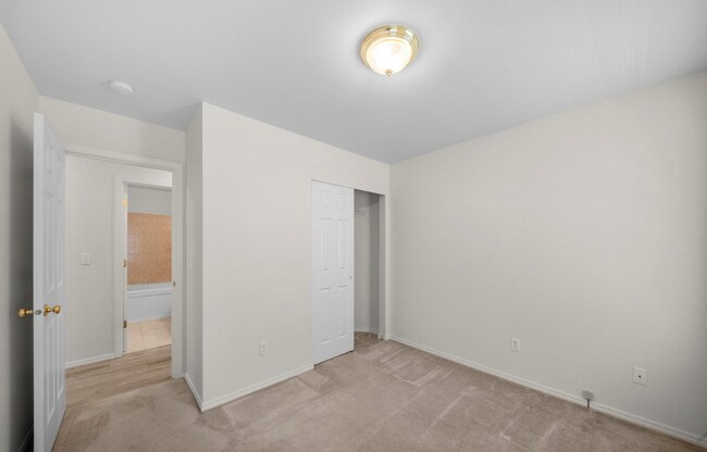 Building Photo - 312 G St SW