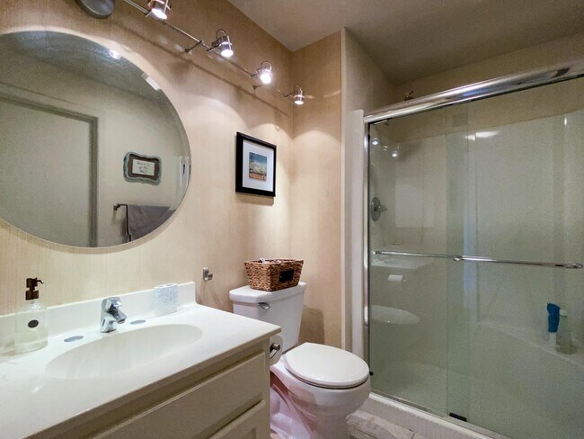 Building Photo - 601 N Segoe Rd