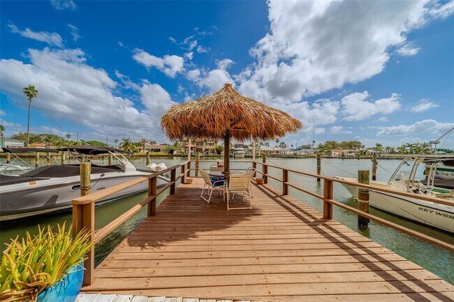 Building Photo - 51 Island Way