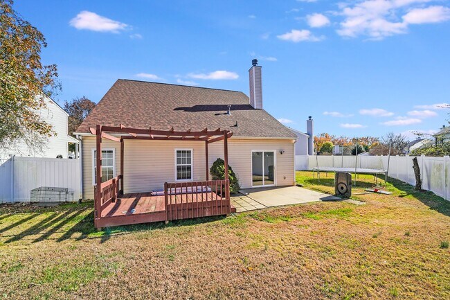 Building Photo - Your Haven Awaits in Havenbrook – Modern 4...