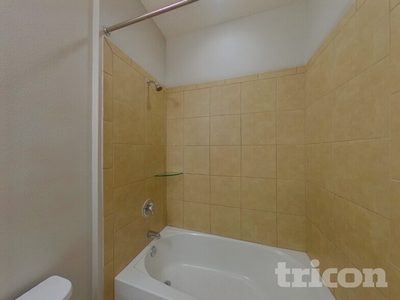 Building Photo - 3252 Zander Dr