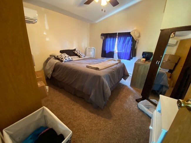 Building Photo - Cute Cottage located on Lake Koshkonong