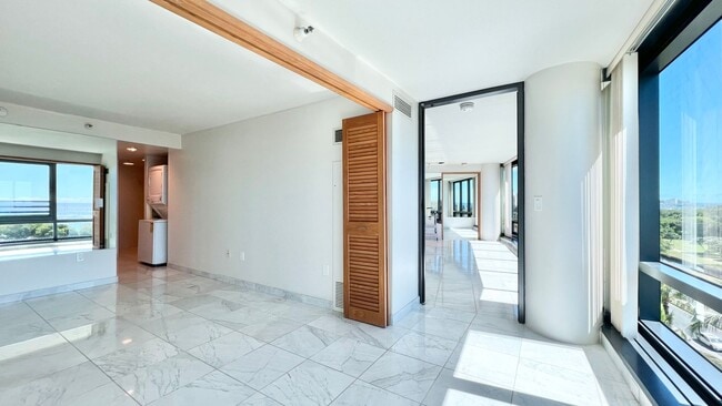 Building Photo - 2-BED/2-BATH AVAILABLE AT NAURU TOWER near Ala Moana!! (HONOLULU)