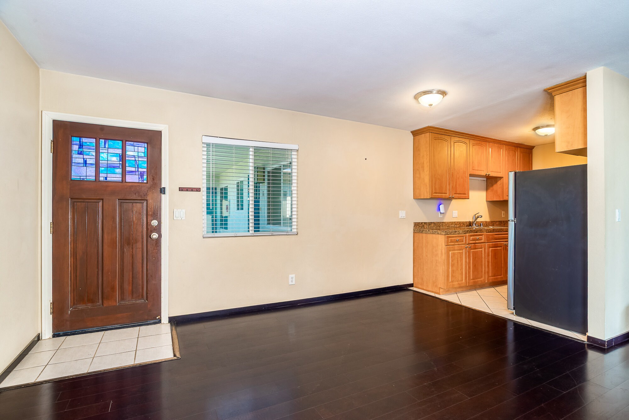 Building Photo - 674 Seacoast Dr