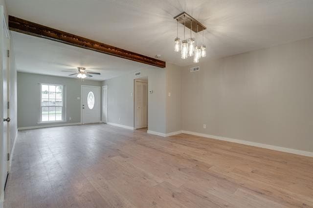 Building Photo - 930 Briarwood Dr