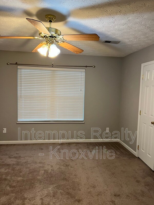 Building Photo - 7361 Carowinds Ln