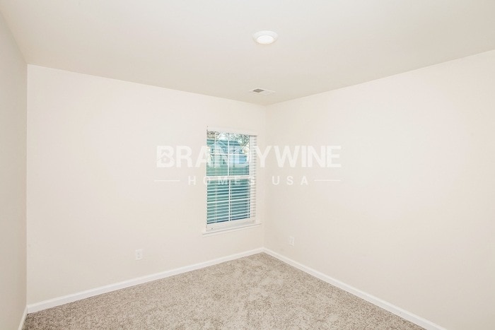 Building Photo - 552 Glenmanor Dr