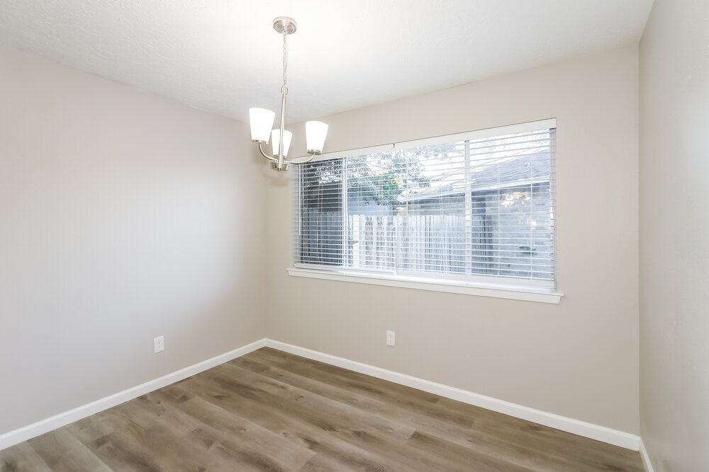 Building Photo - 16751 Dew Drop Ln